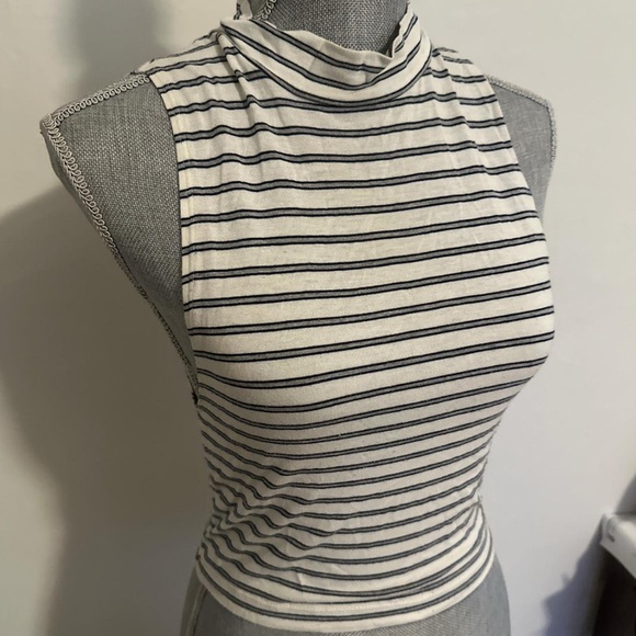 Mock Neck Striped Tank Top - Picture 2 of 3